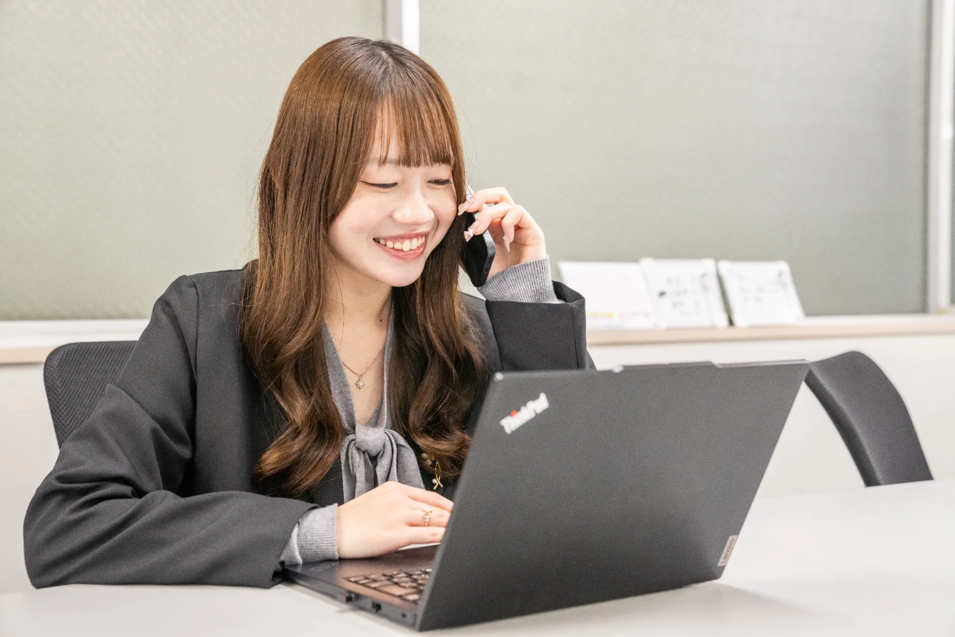 他業界の営業・接客から「人の力になる仕事」へ!無形商材であるキャリアアドバイザーに挑戦するメリット
